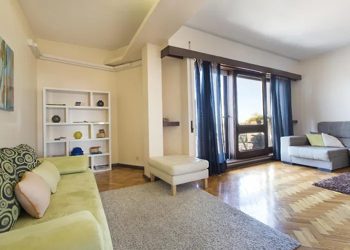 Lv Premier Clerigos- Re1 Apartmán