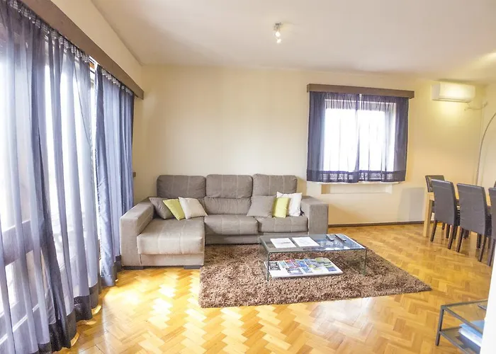 Lv Premier Clerigos- Re1 Apartmán