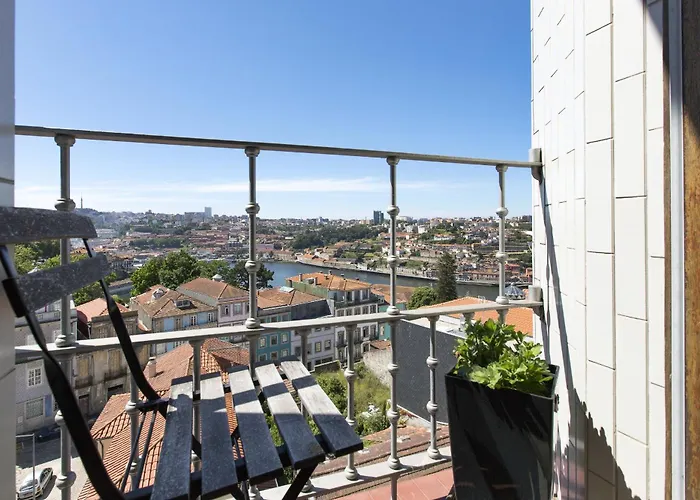 Lv Premier Clerigos- Re1 Porto