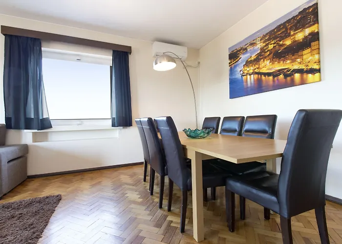 Apartamento Lv Premier Clerigos- Re1 Oporto