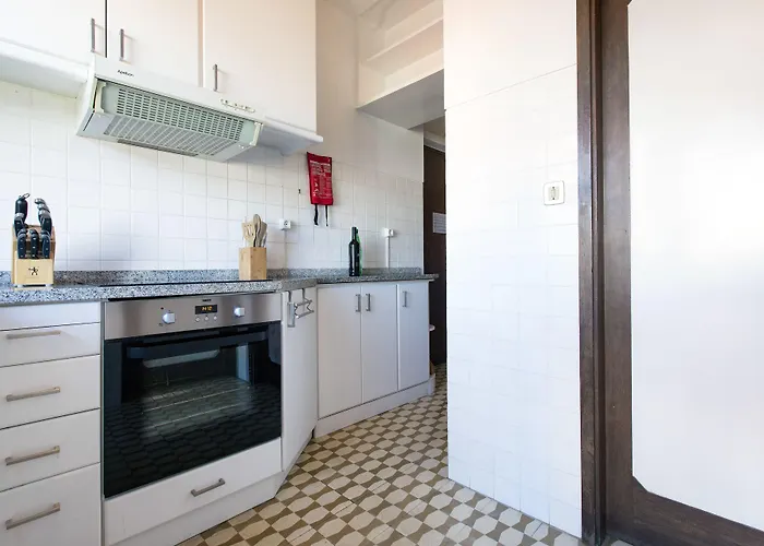 Lv Premier Clerigos- Re1 * Oporto