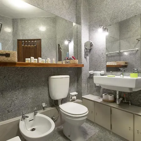 Lv Premier Clerigos- Re1 * 포르투